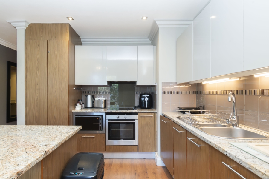 1 Bedroom Property for Sale in Green Point Western Cape